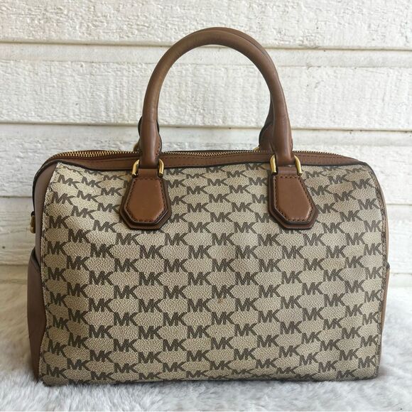 MICHAEL KORS Medium Mercer Heritage Duffle Boston Speedy Monogram Tote Bag - Picture 8 of 12